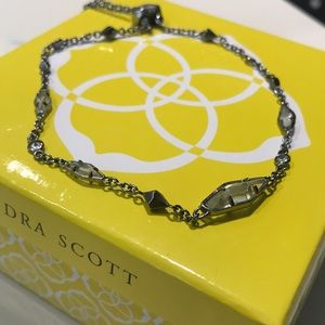 Kendra Scott Debra Choker In Hermatite